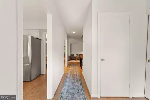 Entry Way - 11645 Newbridge Ct, Reston, VA 20191 photo 1 of 8