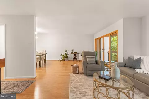 Living - 11645 Newbridge Ct, Reston, VA 20191 photo 1 of 9