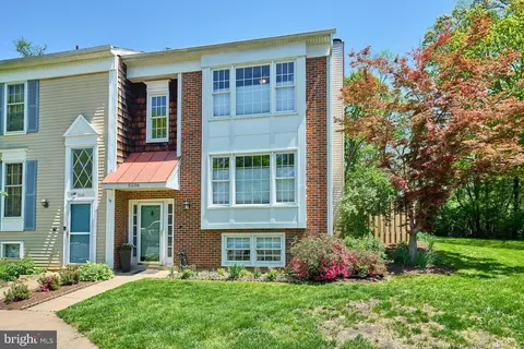 5536 Starboard Ct, Fairfax, VA 22032
