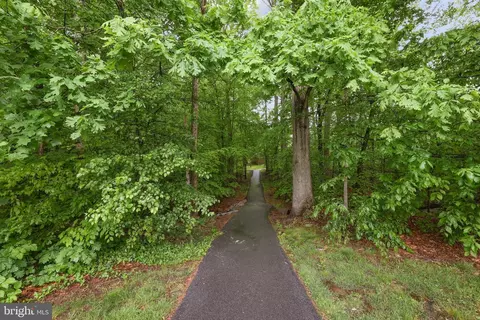 8140 Willowdale Ct, Springfield, VA 22153 photo 31
