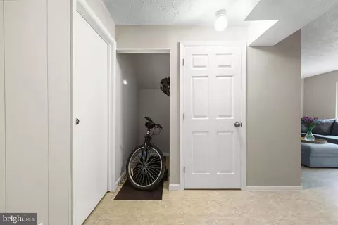 8140 Willowdale Ct, Springfield, VA 22153 photo 27