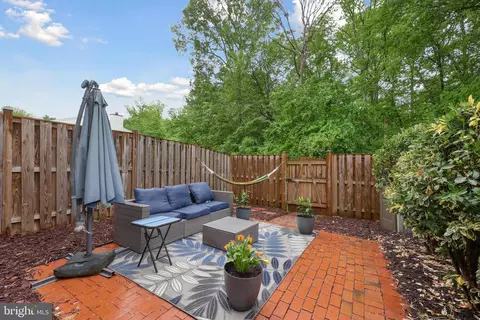 8140 Willowdale Ct, Springfield, VA 22153 photo 28