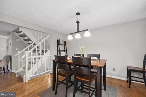 8140 Willowdale Ct, Springfield, VA 22153 photo 7
