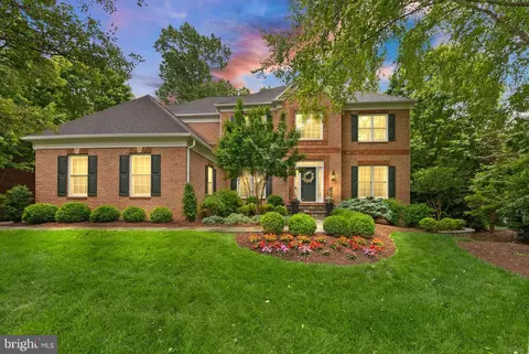 12019 Wandabury Rd, Oakton, VA 22124