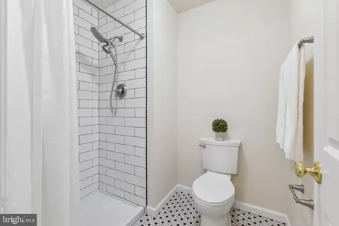 2279 Double Eagle Ct, Reston, VA 20191 photo 15