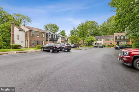 2279 Double Eagle Ct, Reston, VA 20191 photo 29