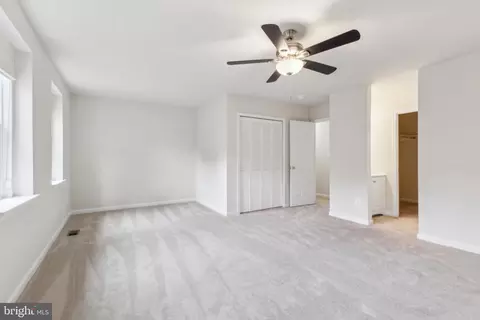 2279 Double Eagle Ct, Reston, VA 20191 photo 12