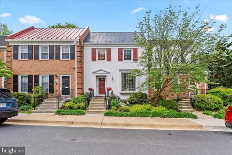 6757 Towne Lane Rd, Mclean, VA 22101