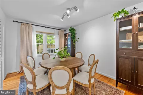 6757 Towne Lane Rd, Mclean, VA 22101 photo 5