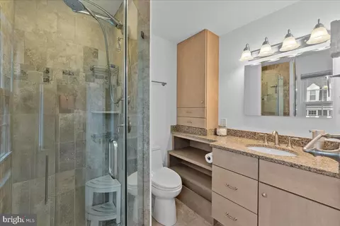 6757 Towne Lane Rd, Mclean, VA 22101 photo 10