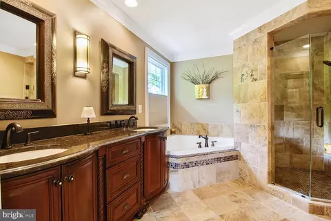 5918 Sherborn Ln, Springfield, VA 22152 photo 21