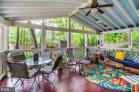 5918 Sherborn Ln, Springfield, VA 22152 photo 15
