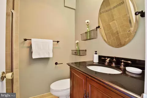 5918 Sherborn Ln, Springfield, VA 22152 photo 25