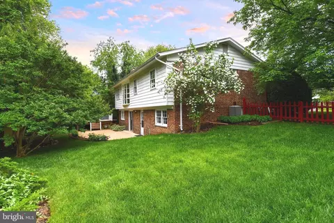 6530 Lovingston Cir, Springfield, VA 22150 photo 37