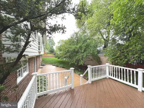 6530 Lovingston Cir, Springfield, VA 22150 photo 31