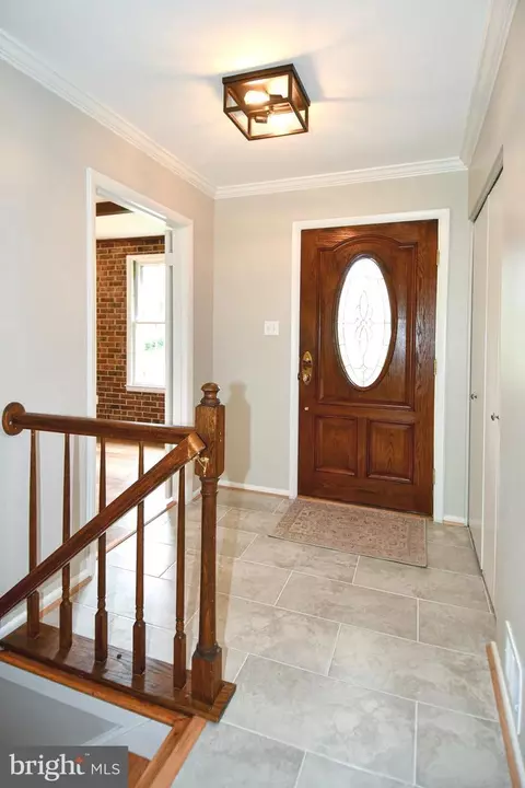 6530 Lovingston Cir, Springfield, VA 22150 photo 5