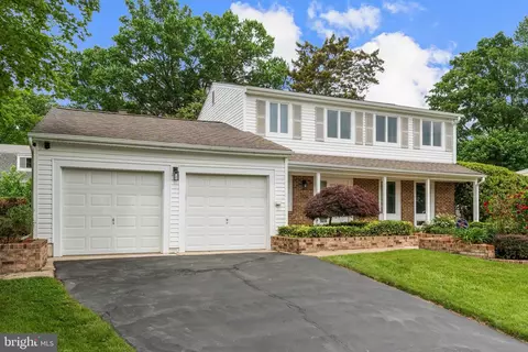 508 Kensington Pl, Herndon, VA 20170
