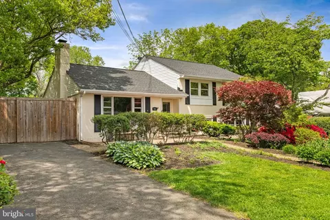 7024 Statendam Ct, Mclean, VA 22101