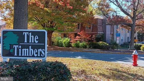 6010 Timber Hollow Ln, Springfield, VA 22152 photo 1