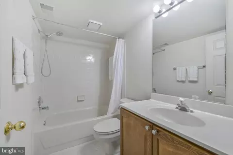 8102 Creekview Dr, Springfield, VA 22153 photo 44