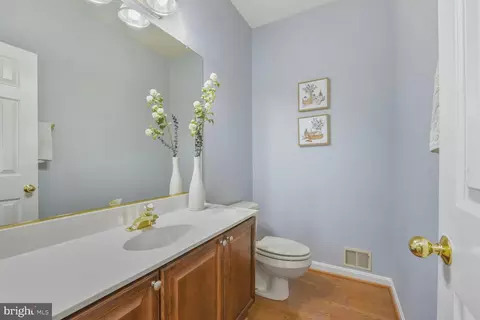 8102 Creekview Dr, Springfield, VA 22153 photo 45