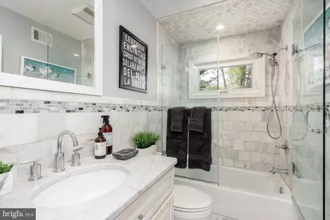 7407 Churchill Rd, Mclean, VA 22101 photo 25