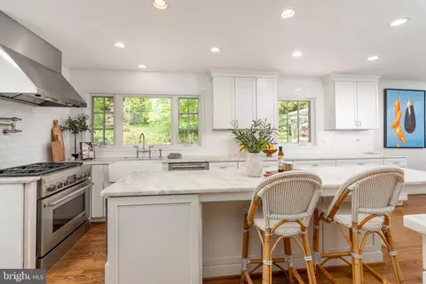 7407 Churchill Rd, Mclean, VA 22101 photo 11