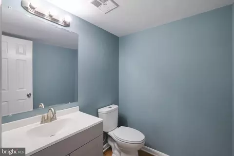 7760 Euclid Way, Springfield, VA 22153 photo 9