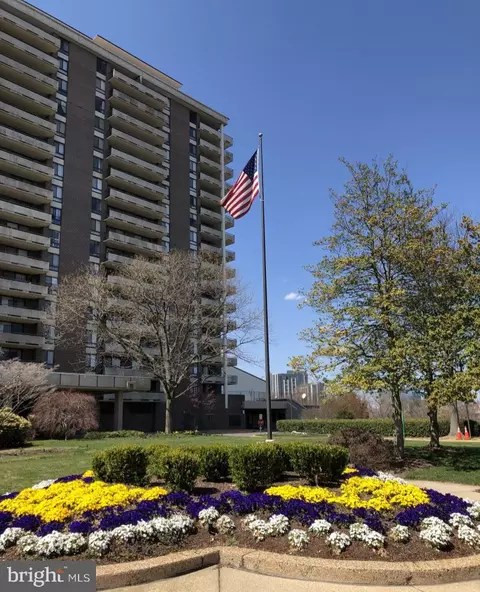 1800 Old Meadow Rd #321, Mclean, VA 22102