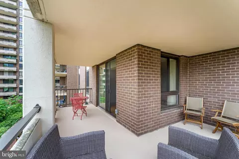 1800 Old Meadow Rd #321, Mclean, VA 22102 photo 28
