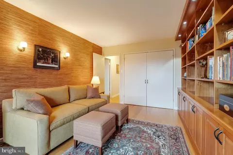 1800 Old Meadow Rd #321, Mclean, VA 22102 photo 18