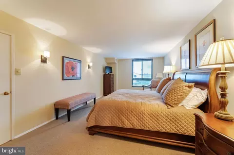 1800 Old Meadow Rd #321, Mclean, VA 22102 photo 13