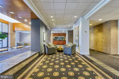 1800 Old Meadow Rd #321, Mclean, VA 22102 photo 45