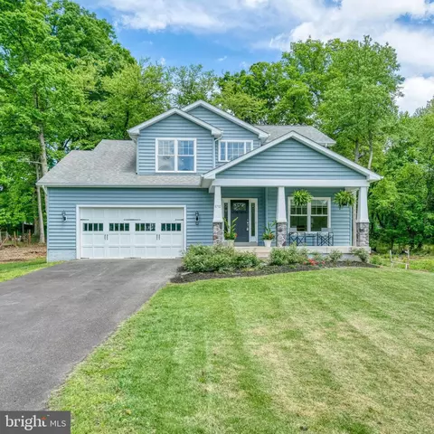 8732 Redman St, Springfield, VA 22153