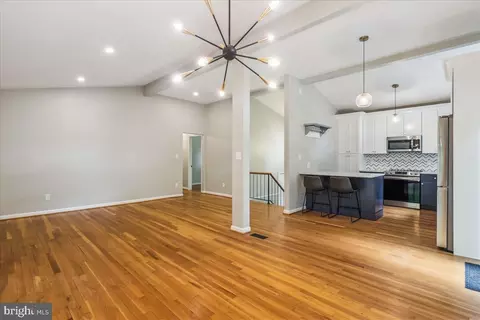 6506 Farley St, Springfield, VA 22152 photo 11