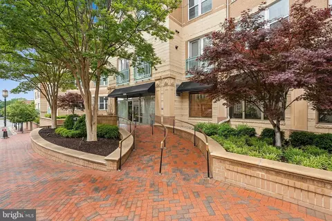 12000 Market St #318, Reston, VA 20190