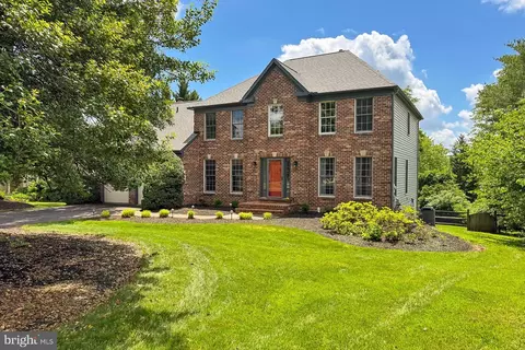 15331 Oakmere Pl, Centreville, VA 20120