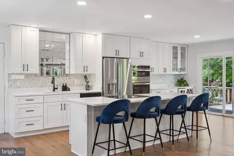 3426 Bedivere Ct, Annandale, VA 22003
