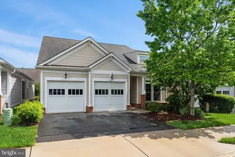 8897 White Orchid Pl, Lorton, VA 22079