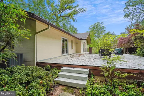 11219 S Shore Rd, Reston, VA 20190 photo 6
