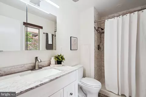 11219 S Shore Rd, Reston, VA 20190 photo 22