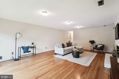 11219 S Shore Rd, Reston, VA 20190 photo 29
