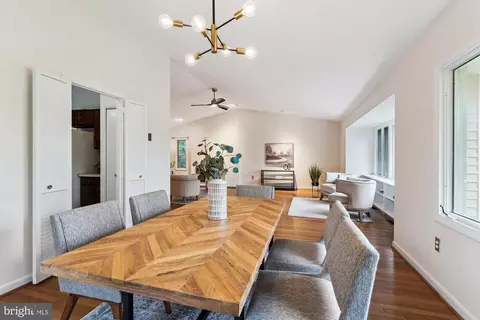 11219 S Shore Rd, Reston, VA 20190 photo 13
