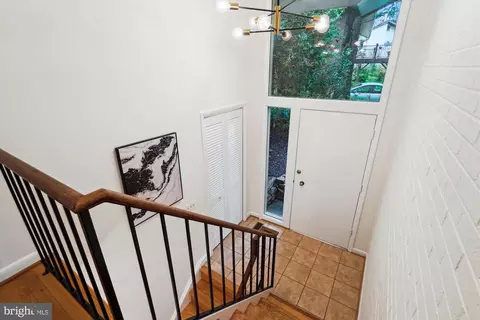 11219 S Shore Rd, Reston, VA 20190 photo 8