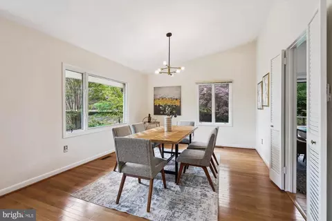 11219 S Shore Rd, Reston, VA 20190 photo 12