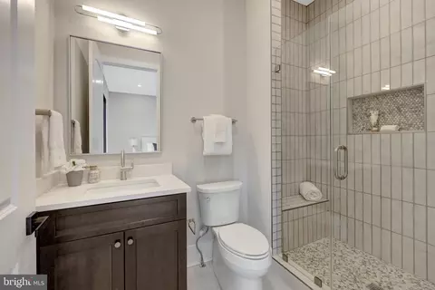 Bath - 7916 Lewinsville Rd, Mclean, VA 22102 photo 1 of 16