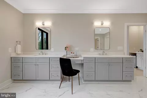 Bath - 7916 Lewinsville Rd, Mclean, VA 22102 photo 6 of 16