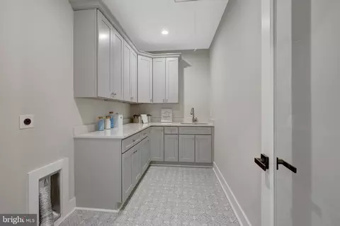 Other - 7916 Lewinsville Rd, Mclean, VA 22102 photo 18 of 34