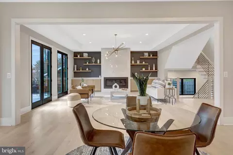 Dining - 7916 Lewinsville Rd, Mclean, VA 22102 photo 2 of 4