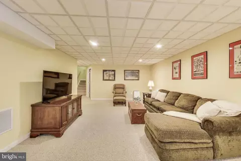 8451 Catia Ln, Springfield, VA 22153 photo 31
